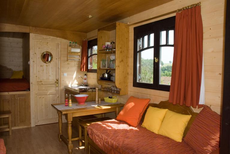 1 banquette lit
+ 1 banquette lit gigogne 1 banquette lit
+ 1 banquette lit gigogne