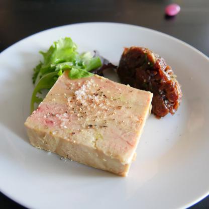 Profitez du savoir-faire de vos hôtes, traiteur de réception
													pour savourer les produits et les recettes traditionnelles du terroir du Lot et Garonne