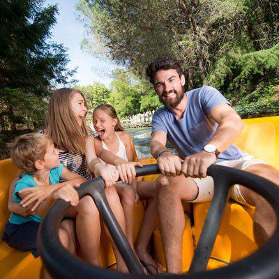 Amusez-vous avec les nombreuses attractions du Parc Walibi d’Agen